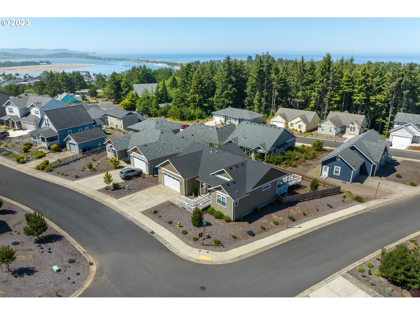 Home for sale in Lincoln City 4143 SE Jetty Ave, Lincoln City, OR 97367