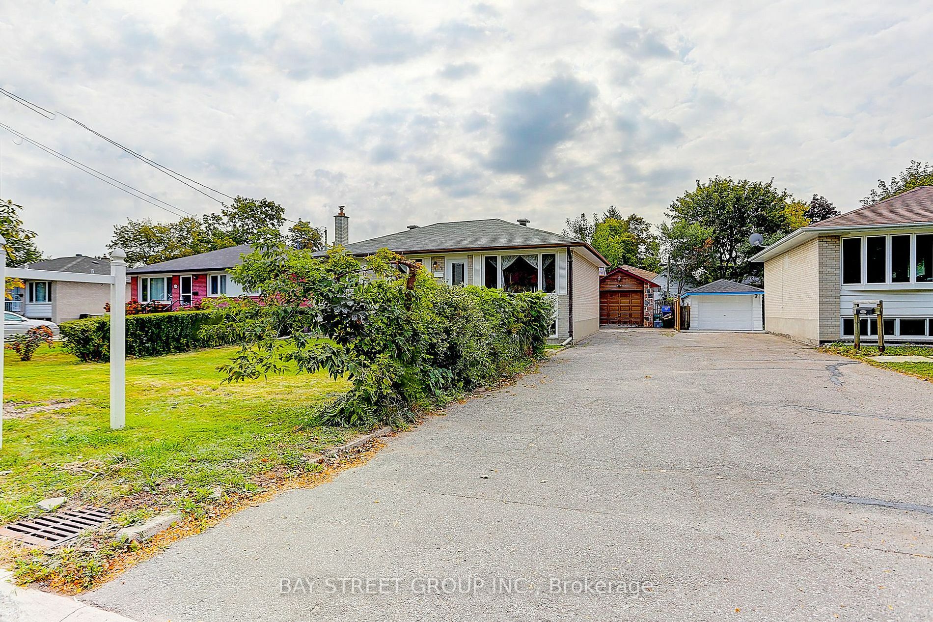 Property Photo:  432 Crosby Ave  ON L4C2S1 