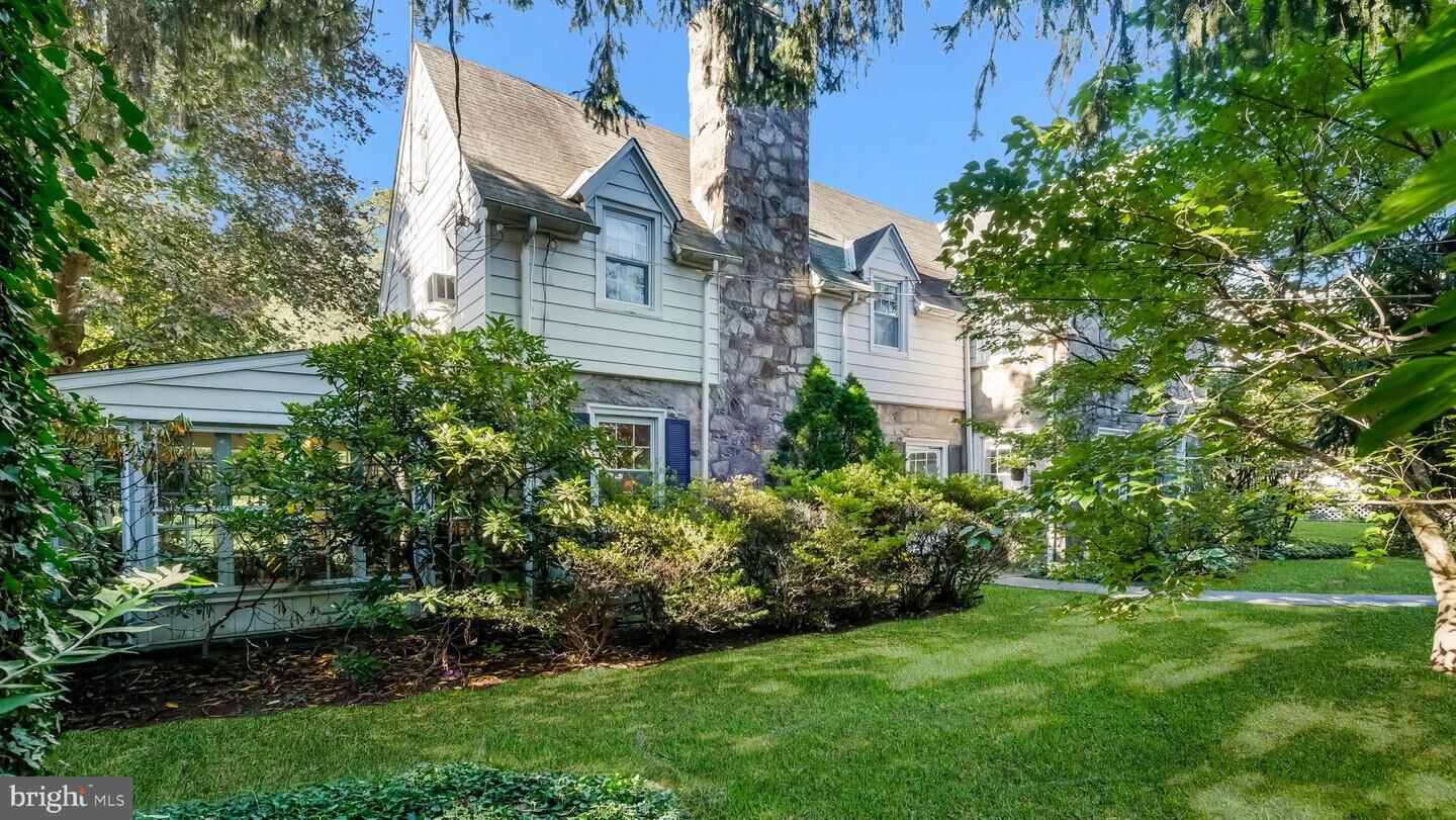 Property Photo: 10 Township Line Road PA 19046