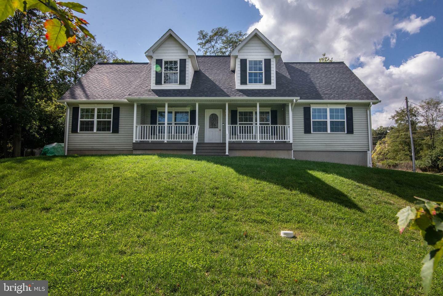 Property Photo:  76 Dew Drop Road  PA 17403 