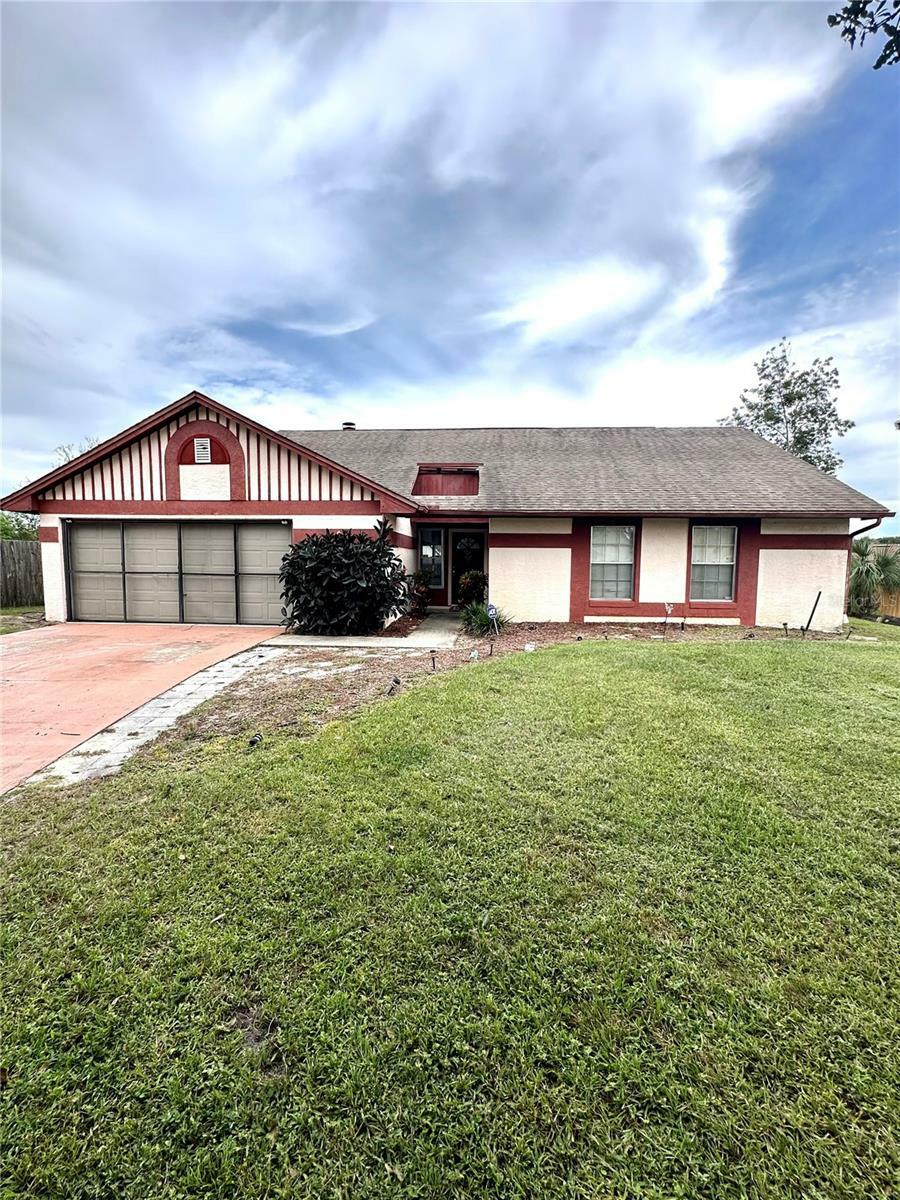 Property Photo:  2737 Foxwood Court  FL 32818 