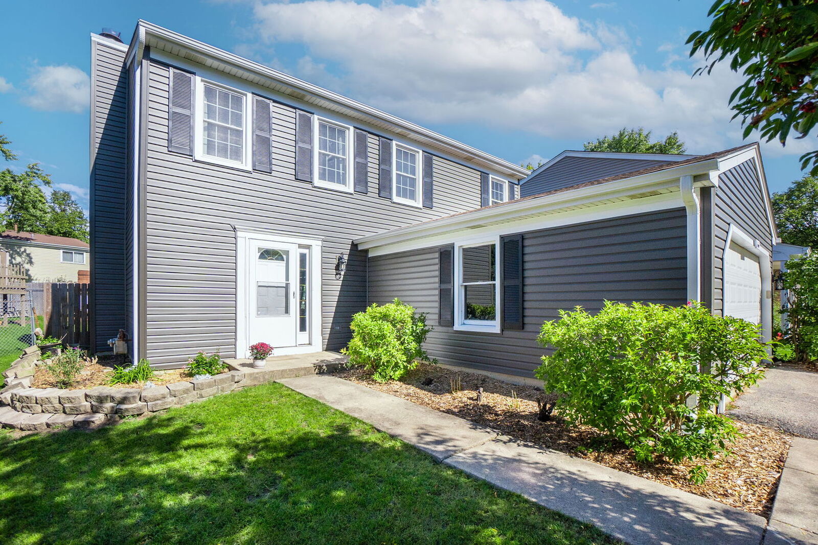 Property Photo:  1664 Cumberland Road  IL 60504 