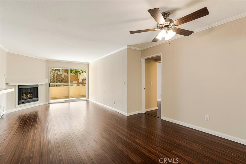 Property Photo:  21520 Burbank Boulevard 120  CA 91367 