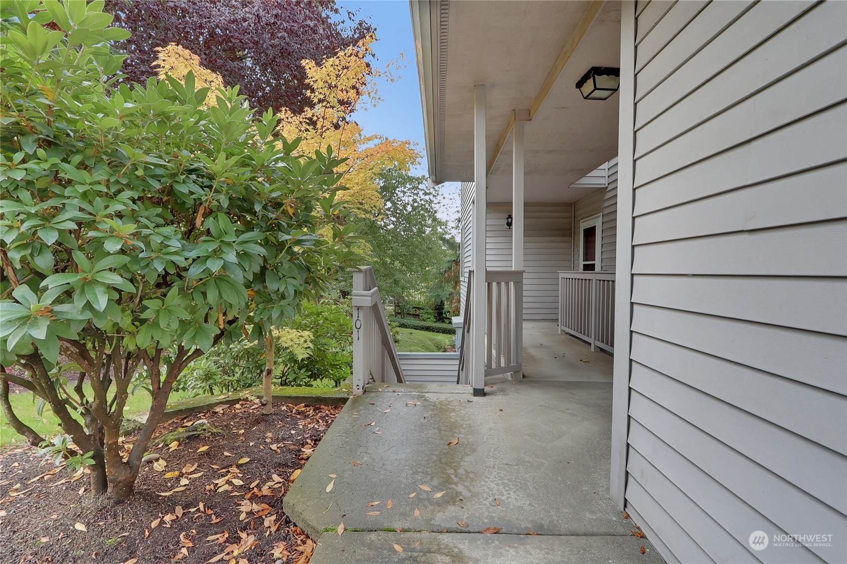 Property Photo:  4702 Mill Pond Drive SE 105  WA 98092 