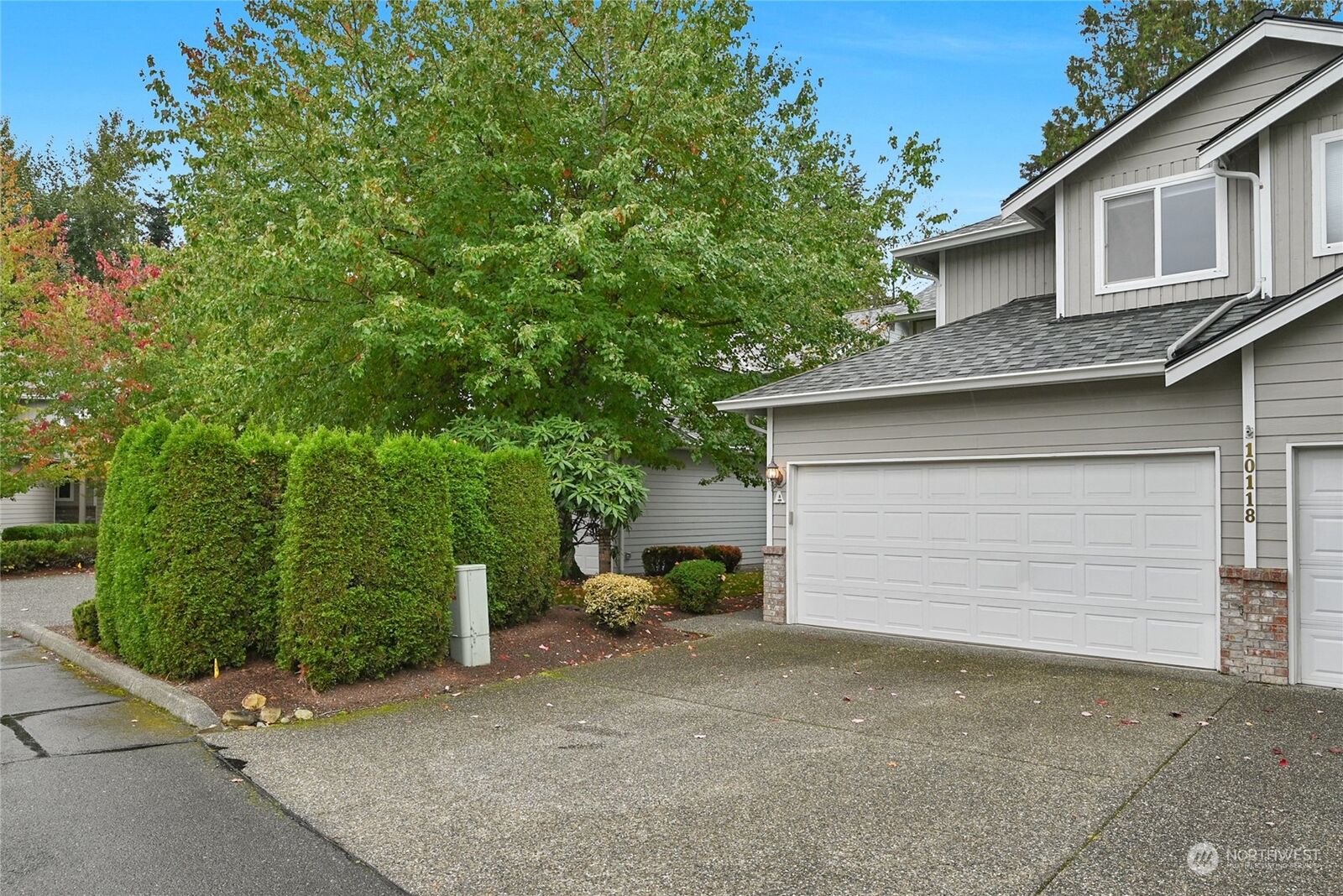 Property Photo:  10118 6th Drive SE A  WA 98208 