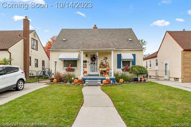 Property Photo:  19091 Harman Street  MI 48122 