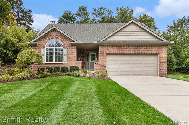 Property Photo:  4505 Spring Mountain Drive  MI 48116 