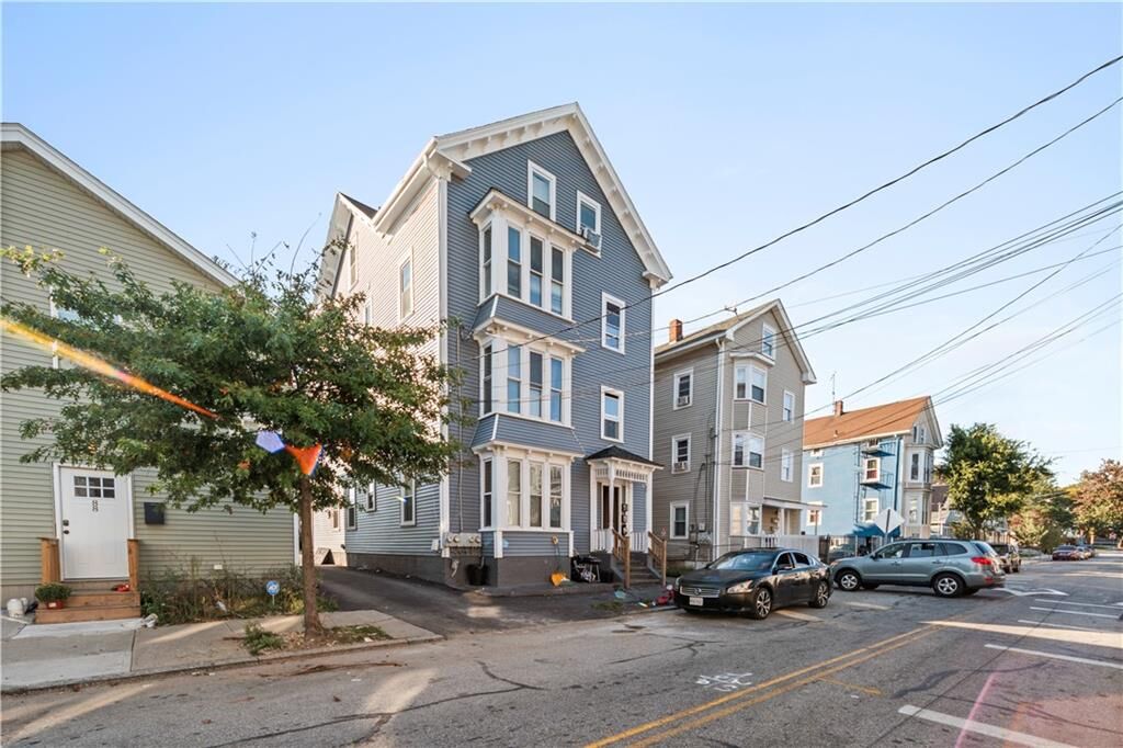 Property Photo:  92 Bowdoin St  RI 02909 