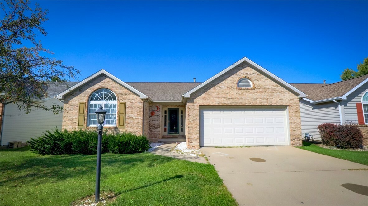 Property Photo:  20 Woodfield Lane  IL 61920 