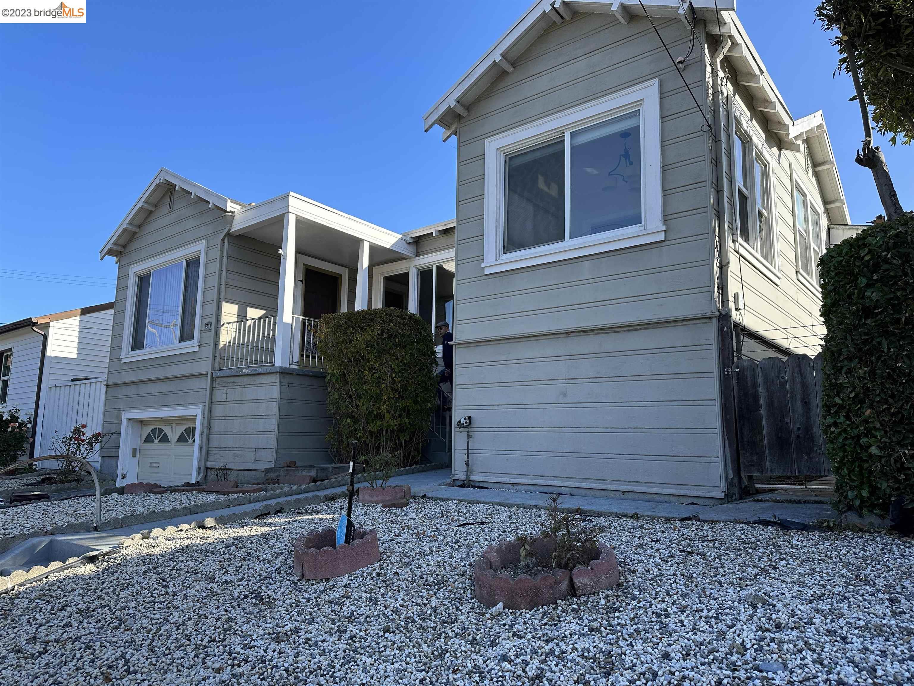 Property Photo: 509 Kains Ave CA 94706