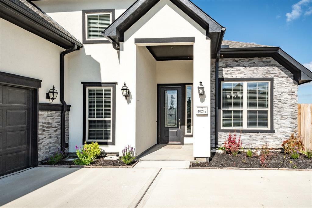 Property Photo: 40242 Spyglass Hill Drive TX 77327