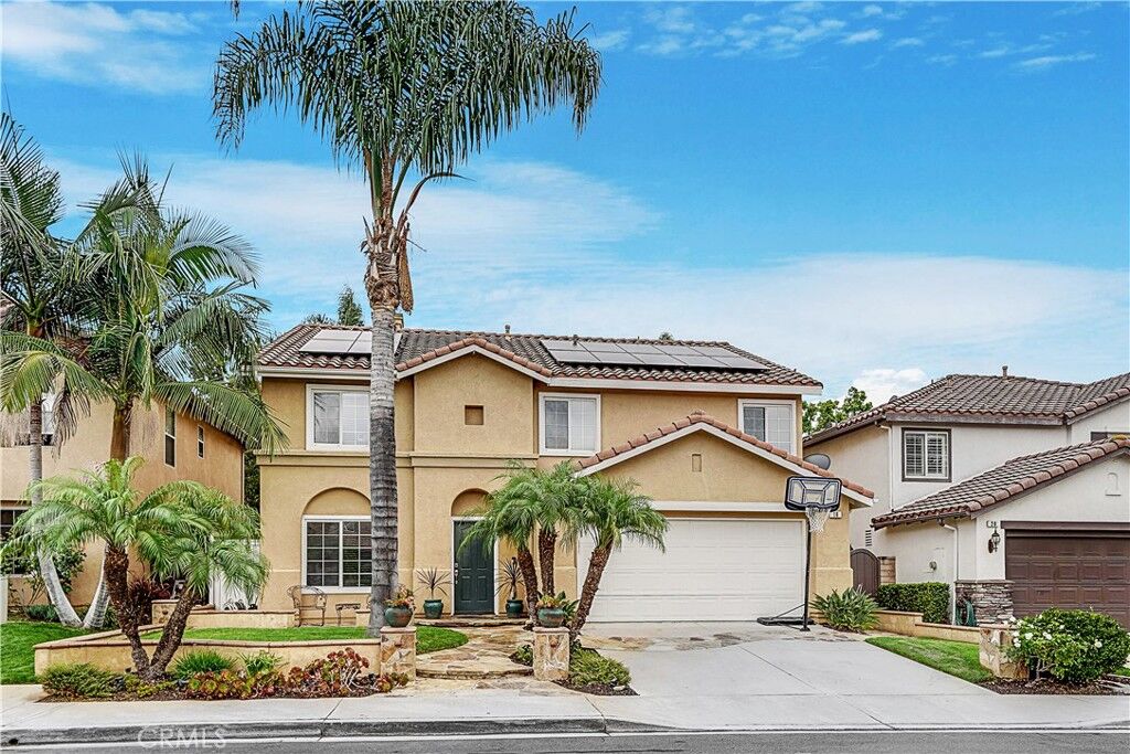 Property Photo:  18 Via Pelayo  CA 92688 