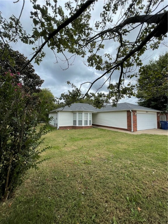 Property Photo:  2411 Chanel Street  AR 72761 