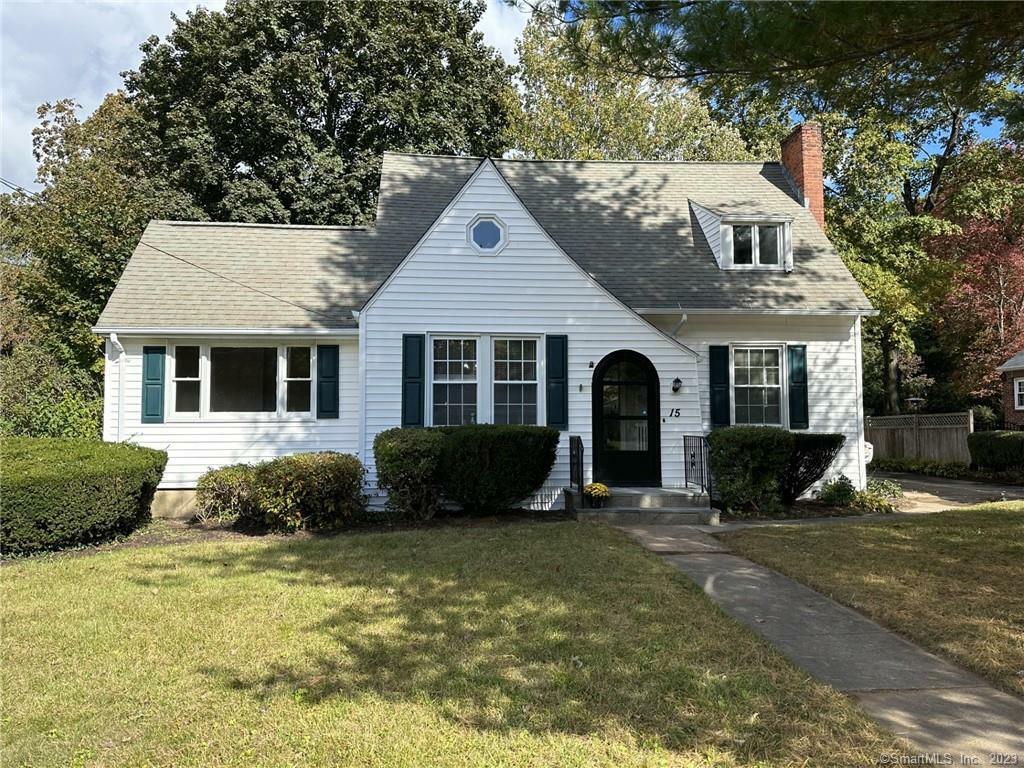 15 Laydon Avenue  North Haven CT 06473 photo