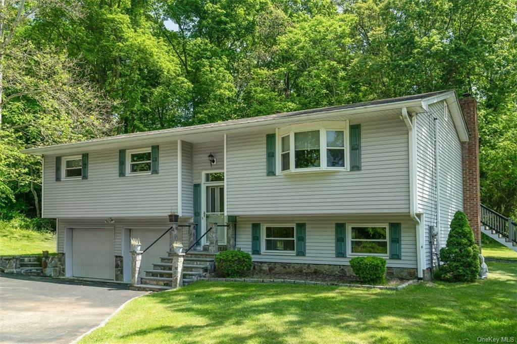 Property Photo:  53 Travis Lane  NY 10548 