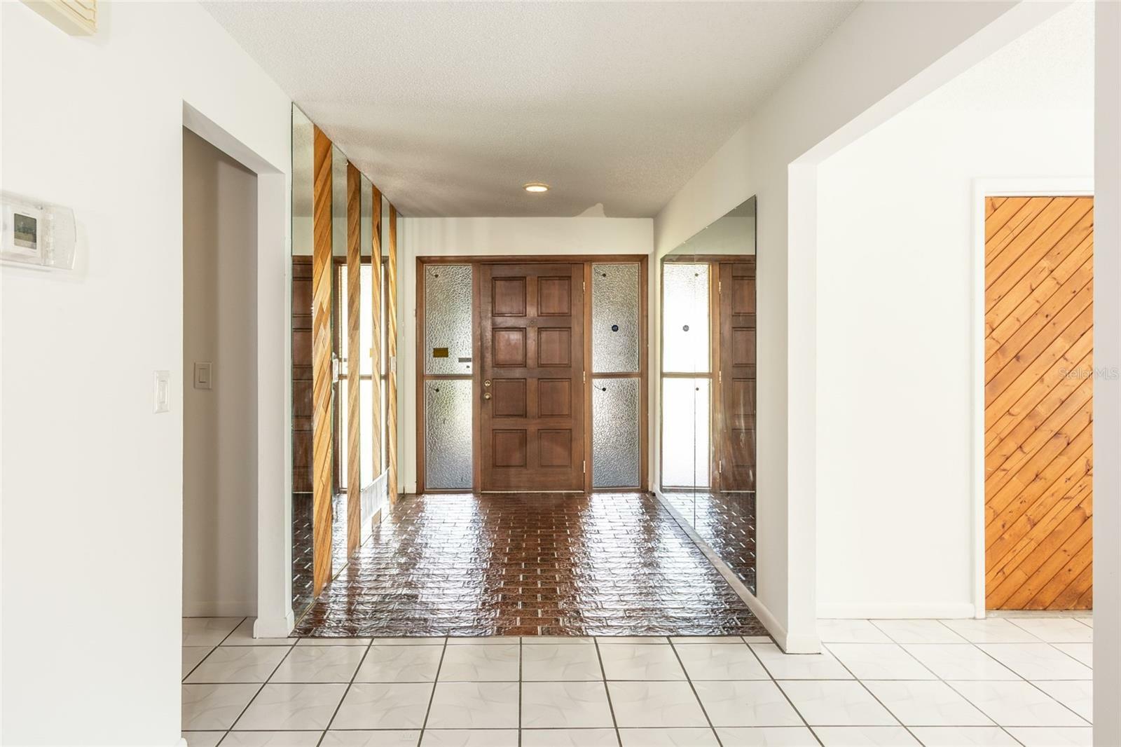 Property Photo:  3 Blake Court  FL 32137 