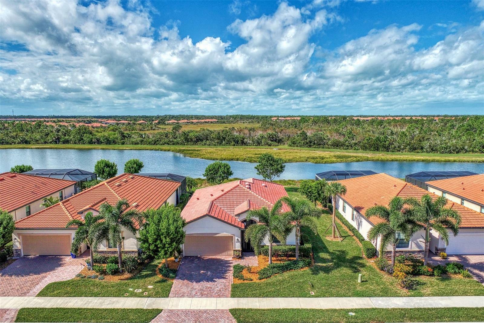 Property Photo: 10447 Medjool Drive FL 34293