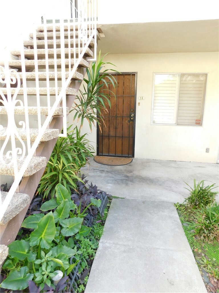 Property Photo:  6333 Bright Avenue 1C  CA 90601 