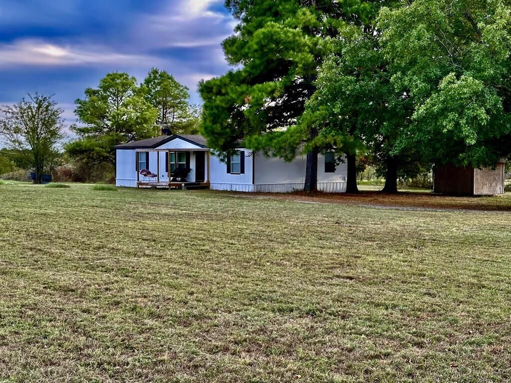 Property Photo:  3508 County Road 1104B  TX 76031 