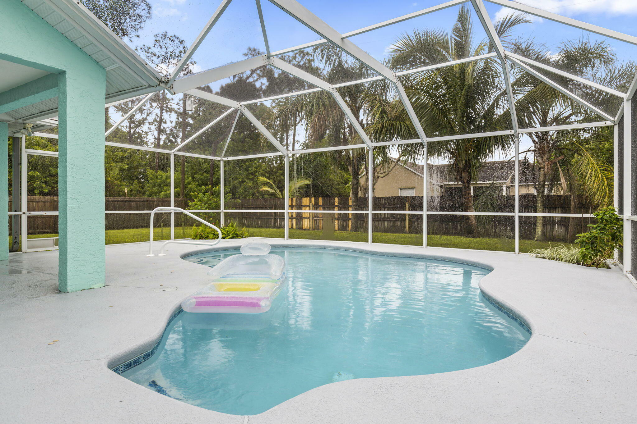 Property Photo:  402 SE Strait Avenue  FL 34983 