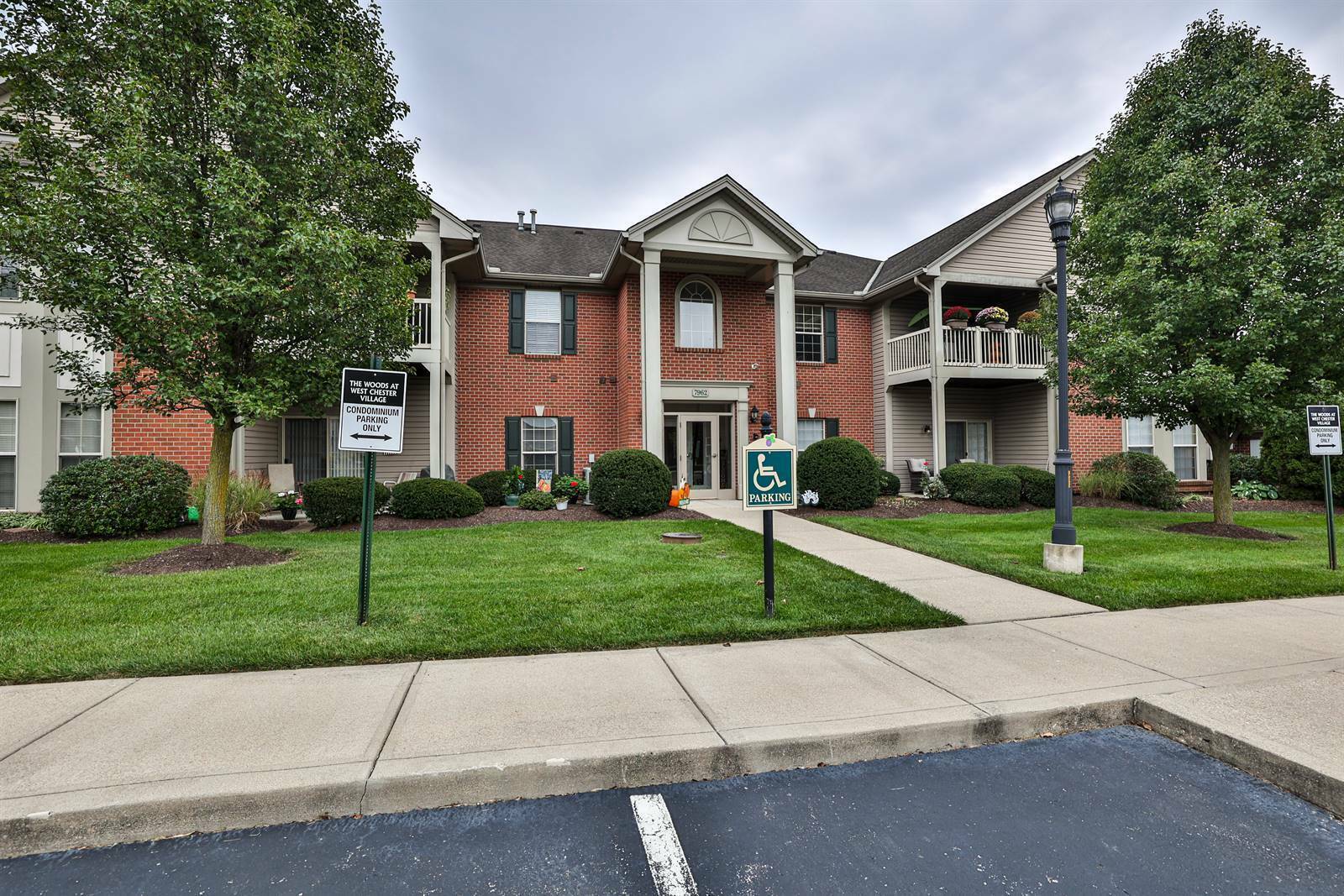 Property Photo: 7962 Pinnacle Point Drive OH 45069