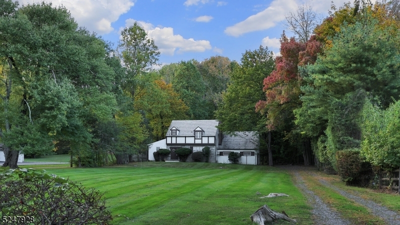 Property Photo:  685 Valley Rd  NJ 07069 