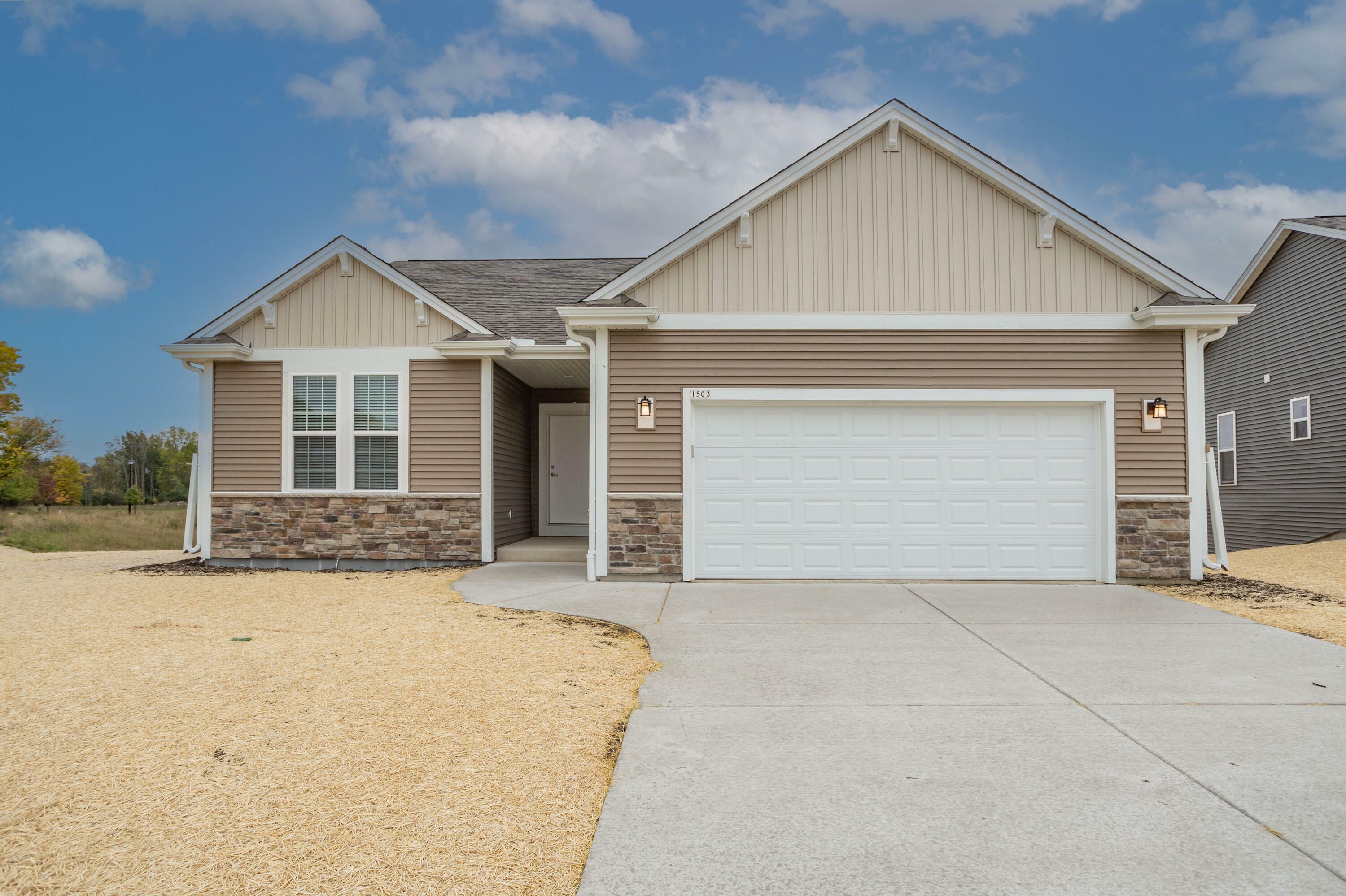 Property Photo: 1503 Butternut Rdg WI 53066