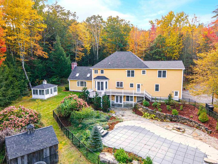 Property Photo: 1 O'Neil Way NH 03031