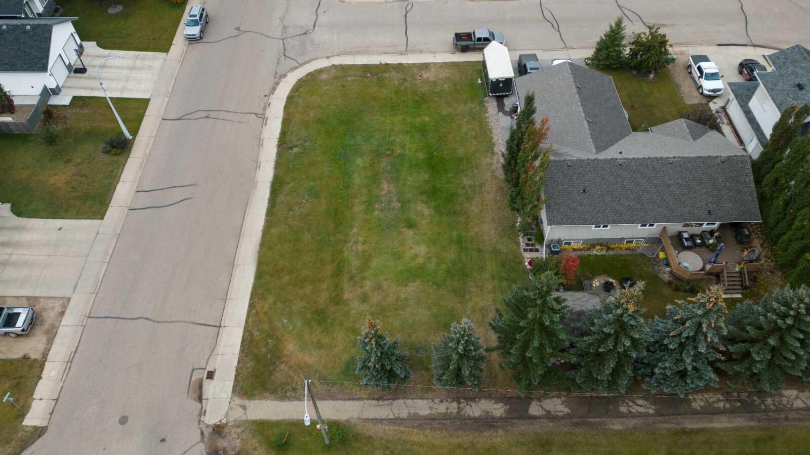 Property Photo: 54 Oriole Place AB T0B 4C0