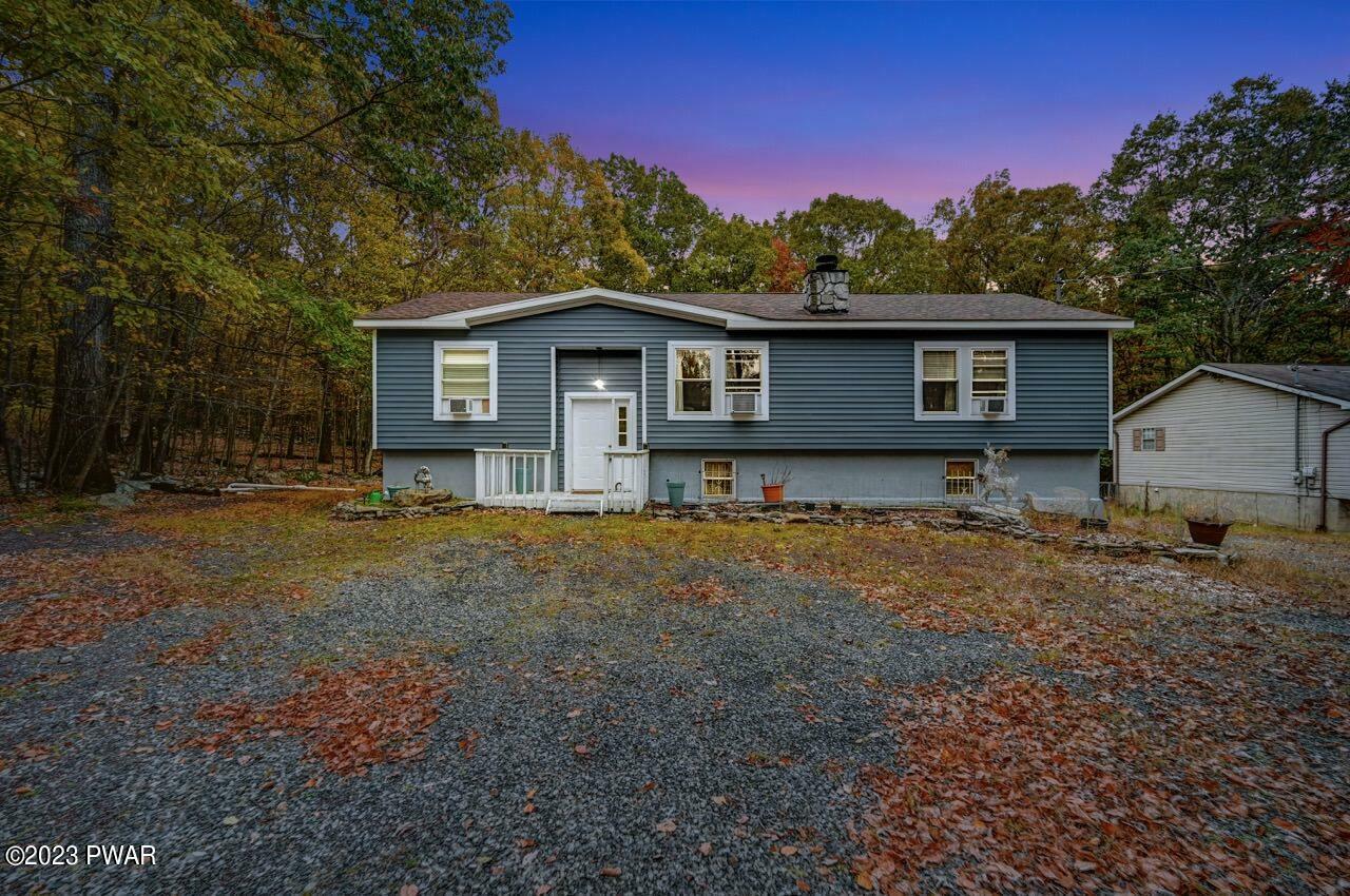 Property Photo:  1067 Deer Run E  PA 18324 