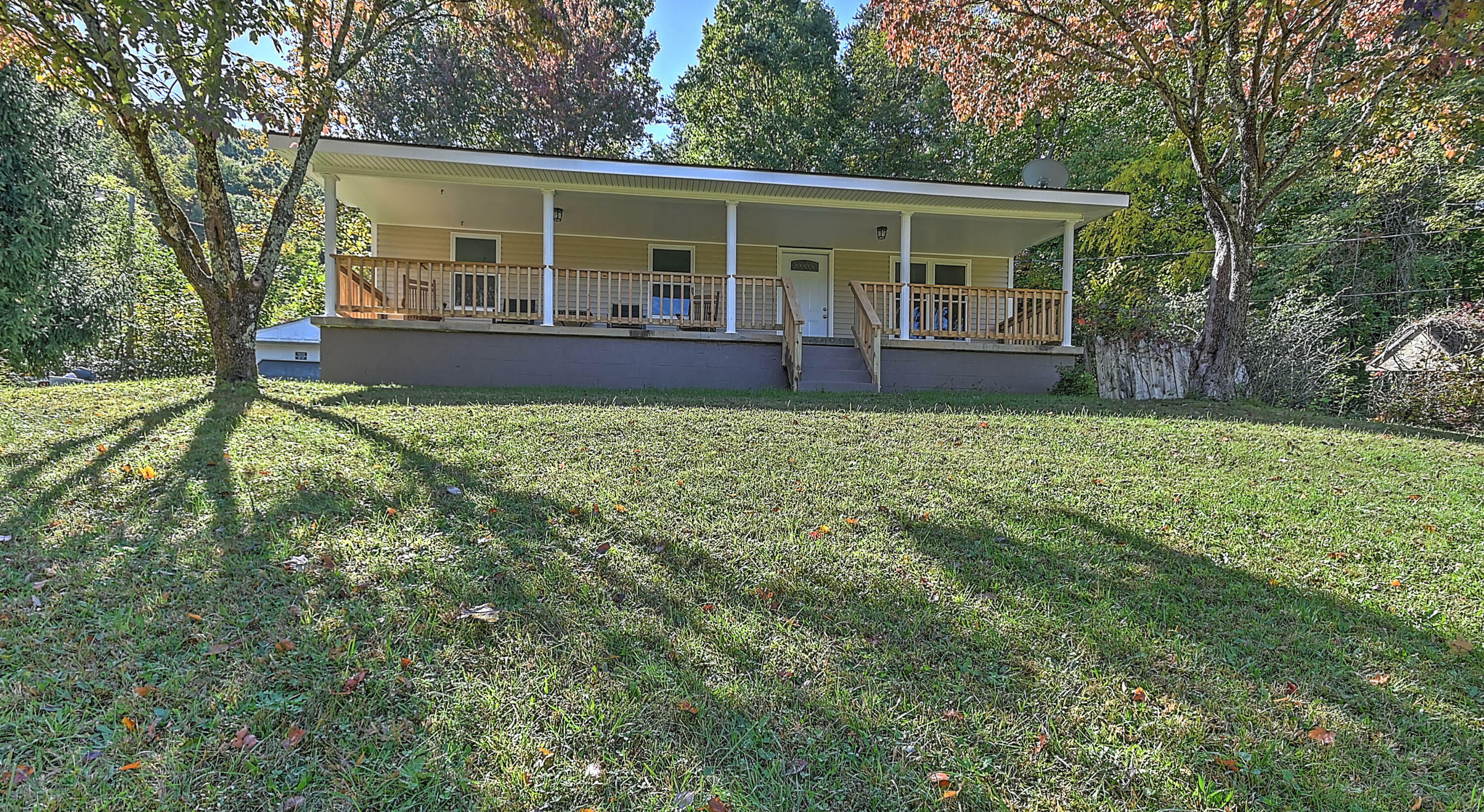 Property Photo:  420 Bearfield Road  TN 37641 