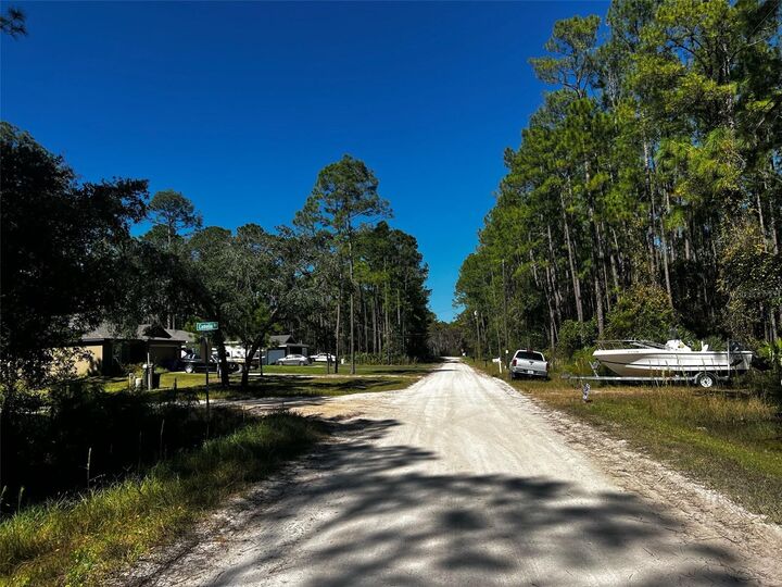 Property Photo:  East Parkway  FL 32724 