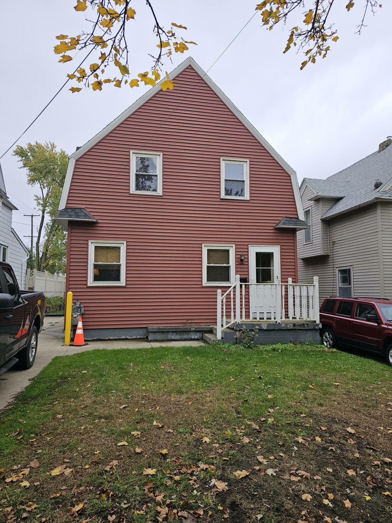 Property Photo:  8 Travis Street NW  MI 49505 