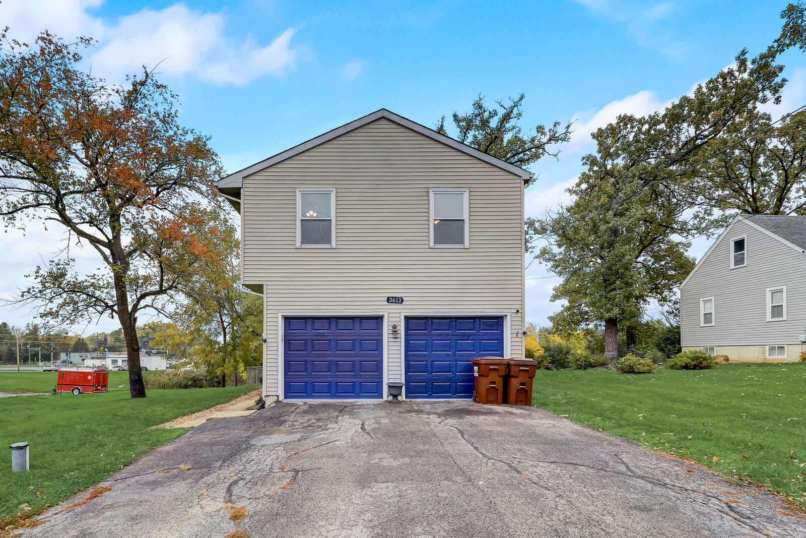 Property Photo:  3612 Burton Trail  IL 60014 