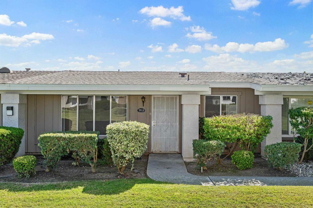 Property Photo:  3812 Rosemary Way  CA 92057 