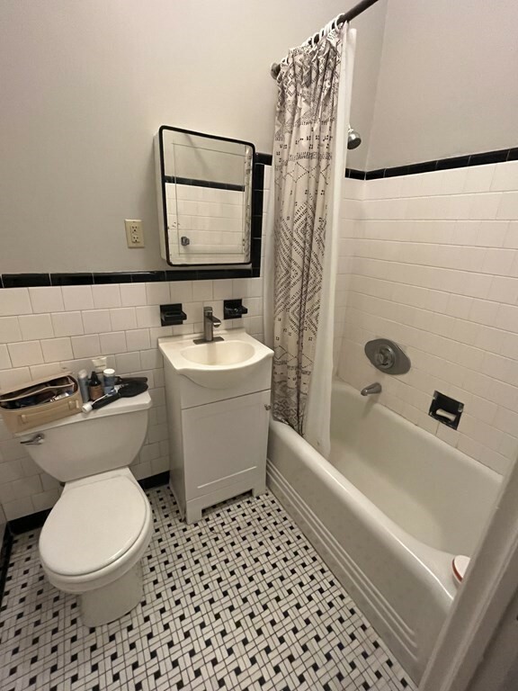 Property Photo:  9 Sewall Avenue 312  MA 02446 