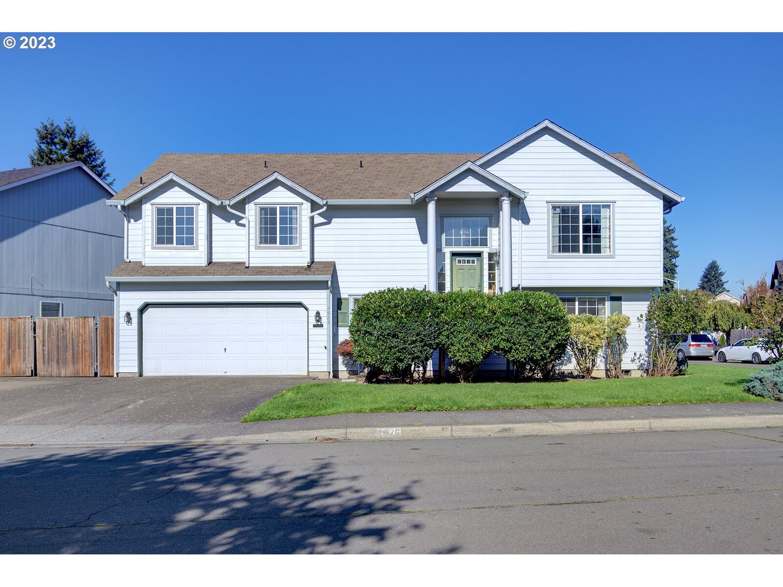 Property Photo:  4926 NE 55th St  WA 98661 