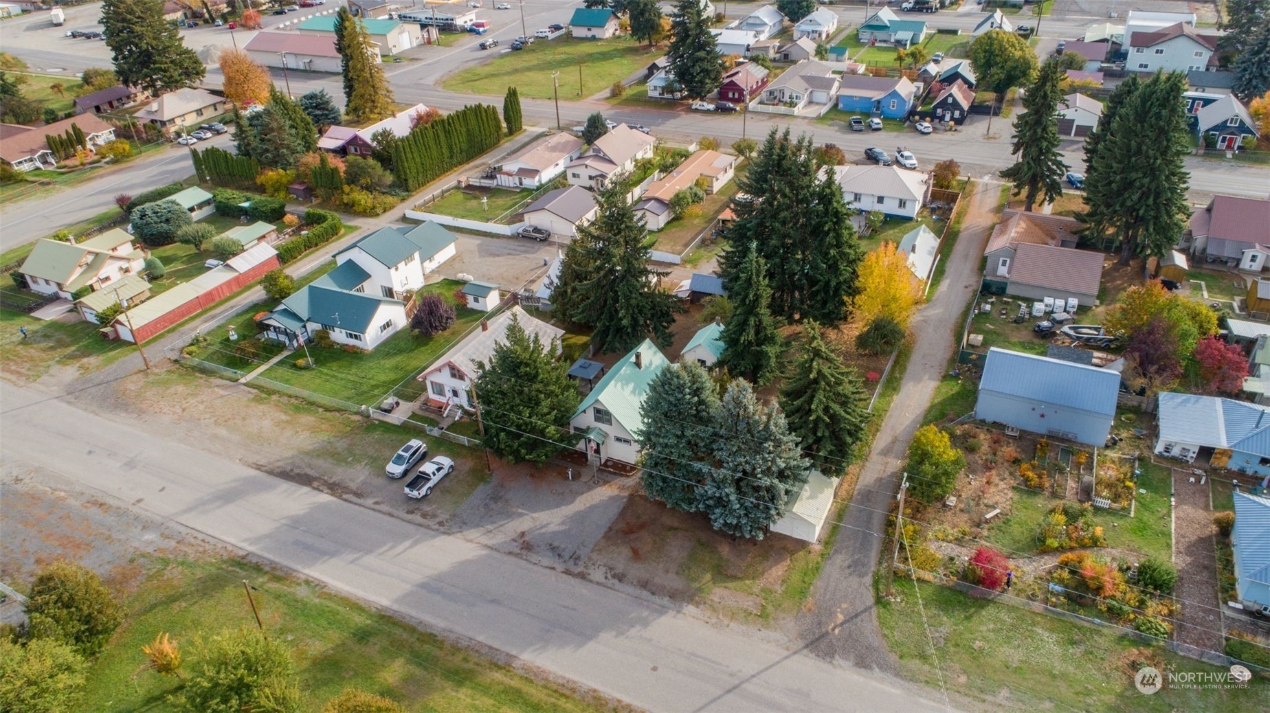 Property Photo:  806 E Third Street  WA 98922 