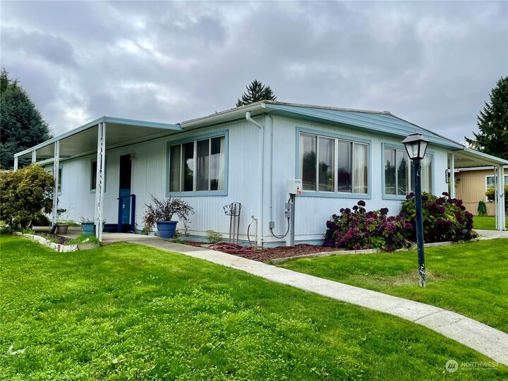 Property Photo: 1415 Alonda Lane NE WA 98516