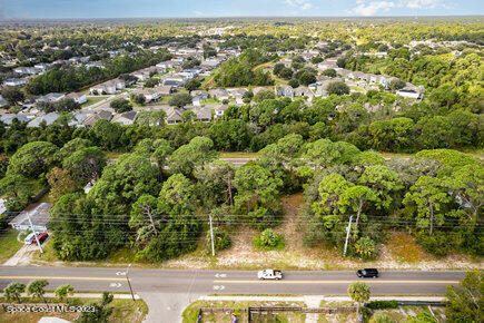 Property Photo:  2250 S Hopkins Avenue  FL 32780 