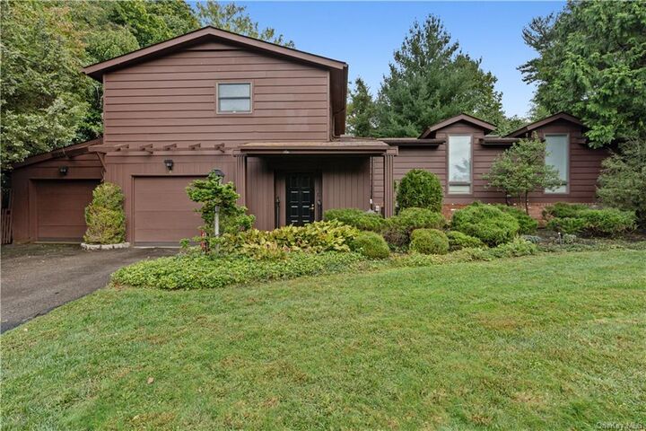 6 Lark Avenue  White Plains NY 10607 photo