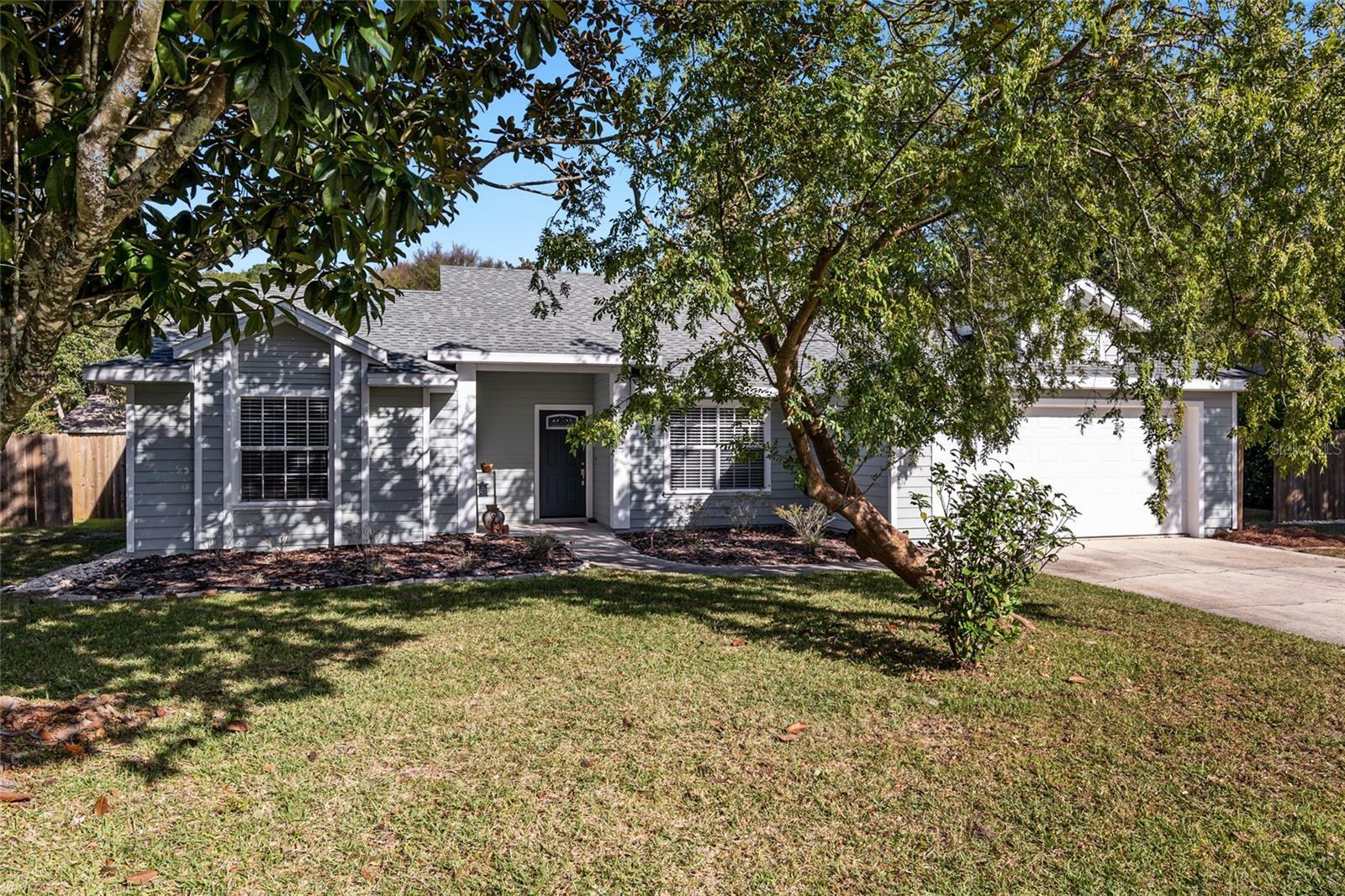 Property Photo:  3952 NW 60th Avenue  FL 32653 