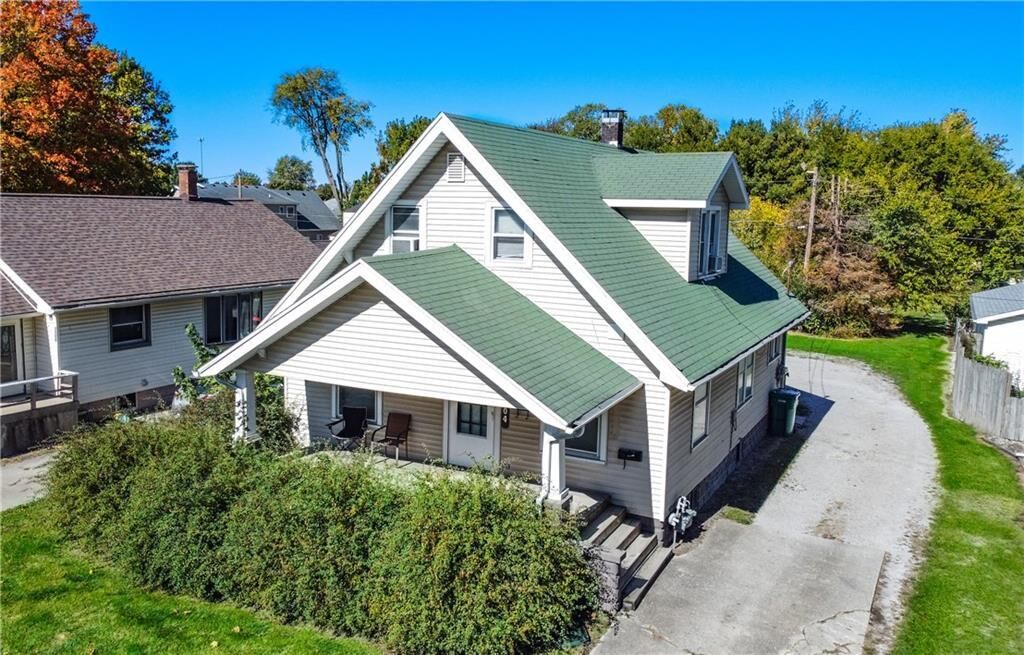 Property Photo:  2904 Dewitt Avenue   61938 