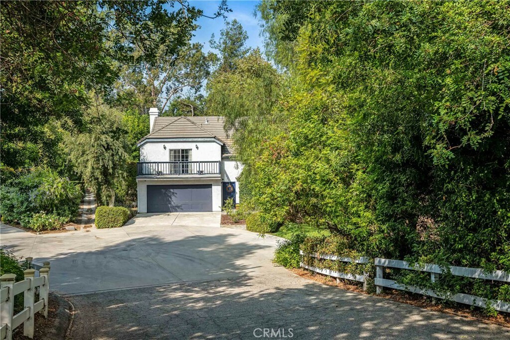 Property Photo:  215 S Plateau Drive  CA 91791 