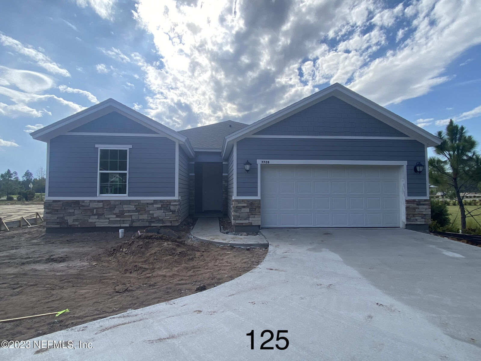 Property Photo:  7728 Dunhill Court  FL 32222 