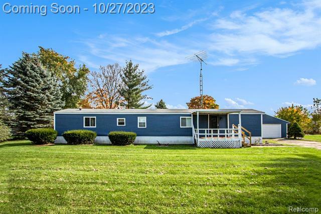 1847 Kingsbury Drive  Elba Twp MI 48446 photo