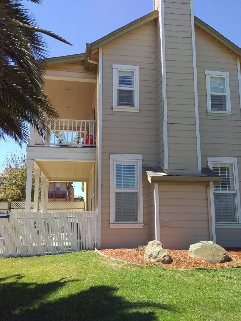 Property Photo:  206 Oak Avenue  CA 93927 