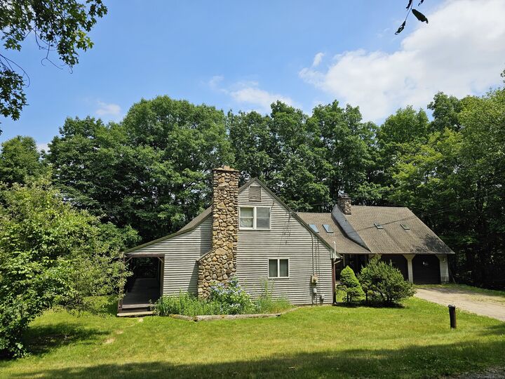 352 Cowles Road  Woodbury CT 06798 photo