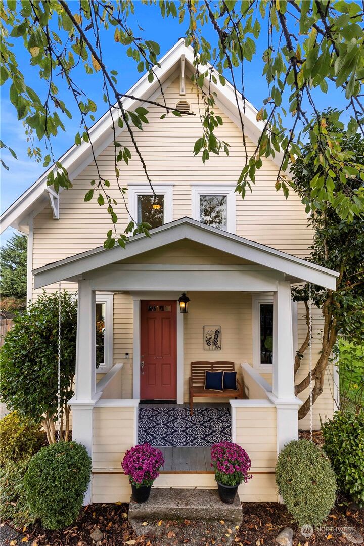 Property Photo:  26808 NE Virgina Street  WA 98019 