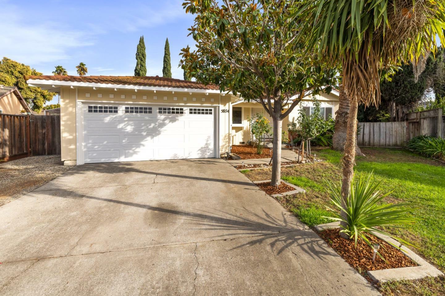 Property Photo: 5854 Zileman Court CA 95123